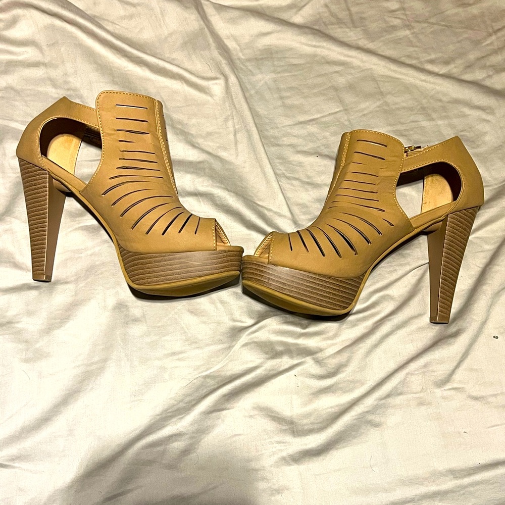 Nude heels